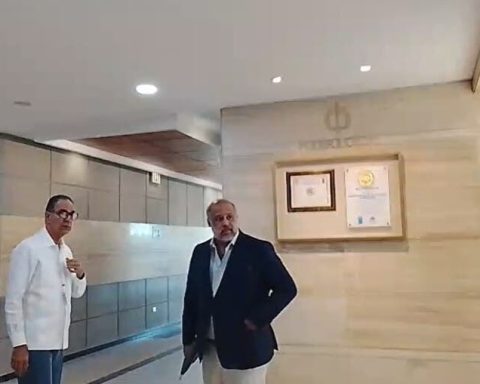 Interrogan a Santiago Hazim y a Eduardo Read Estrella por presunto fraude millonario en Senasa