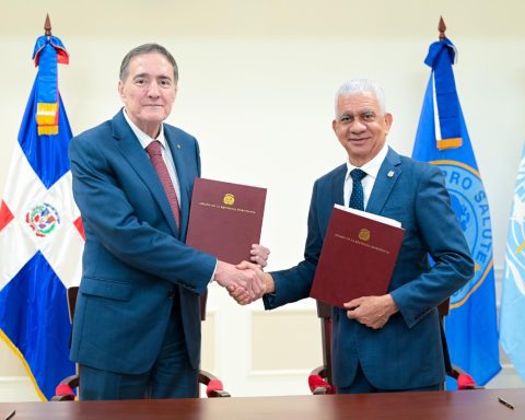 Senate and PAHO commit to promoting the right to health