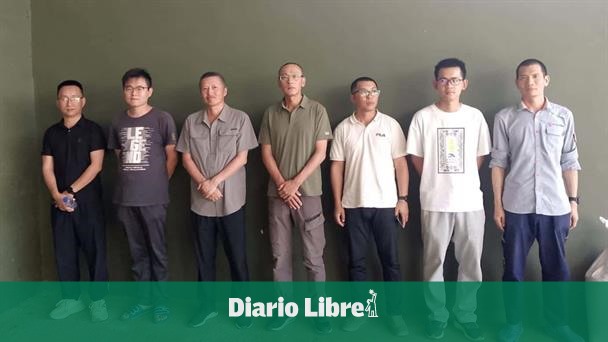 Seven undocumented Chinese intercepted in Montecristi