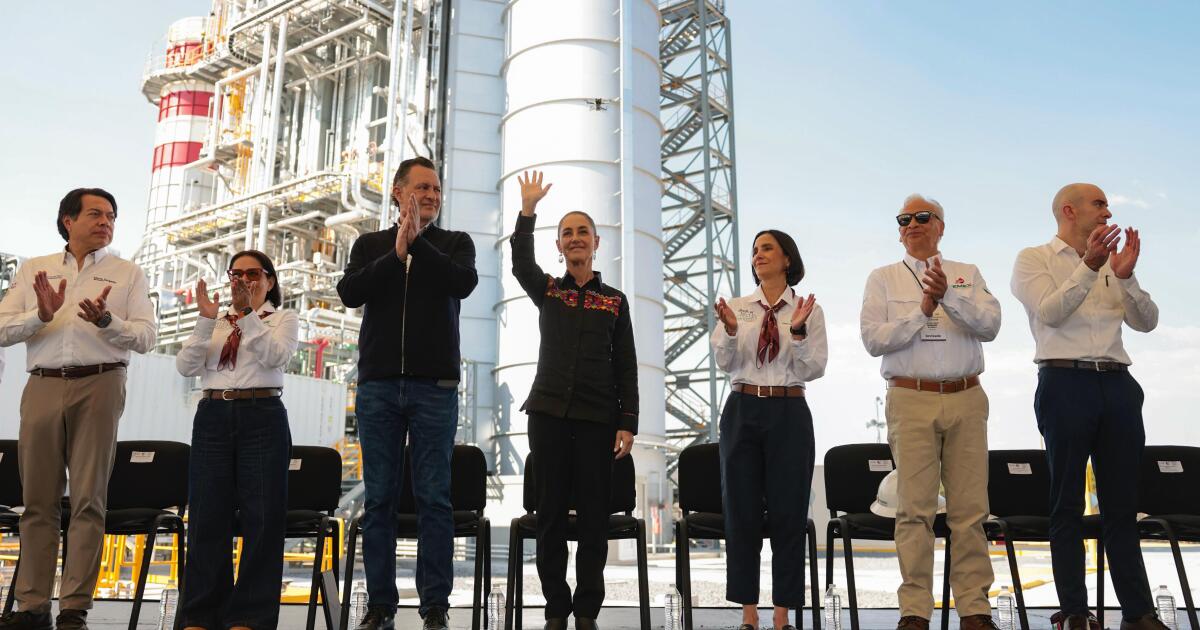 Sheinbaum inaugurates a Combined Cycle power plant in Querétaro