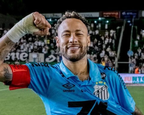 Star Neymar: hat-trick, record and Santos comes out of relegation hell