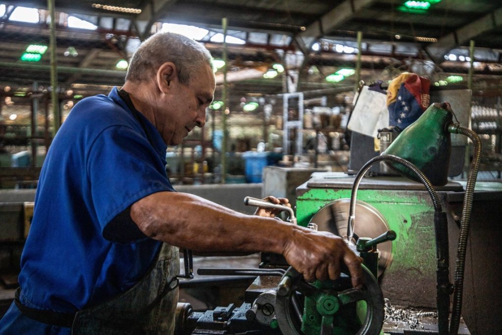 State companies will establish the salaries of their workers themselves