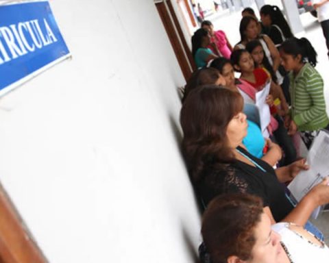 State schools will begin enrollment in 2026, how many vacancies are offered by the main schools in Huancayo