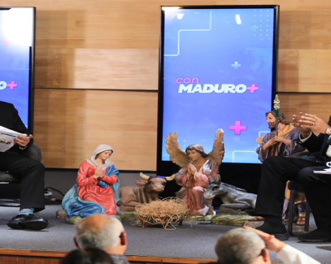 Surveys reveal that 96% of Venezuelans repudiate US oil piracy.