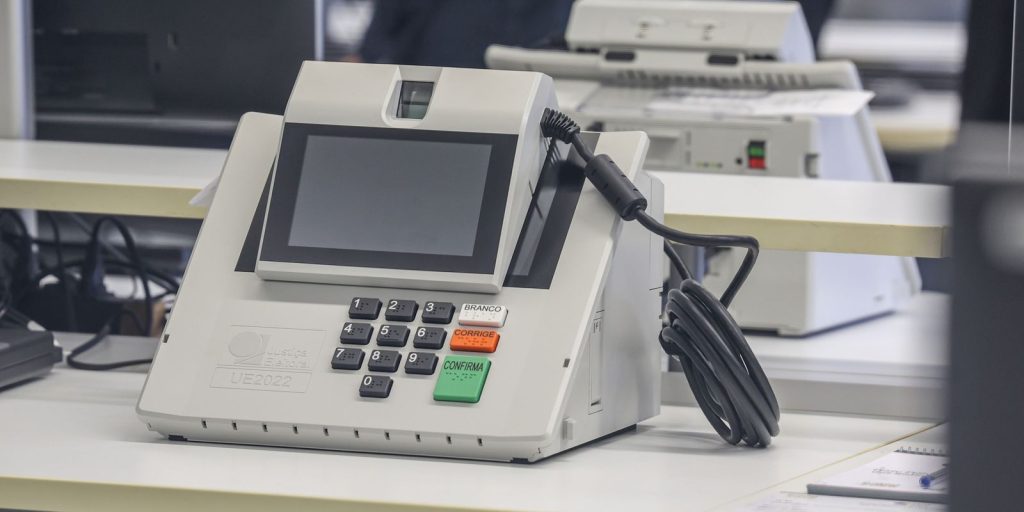 TSE ends public security test of electronic voting machines