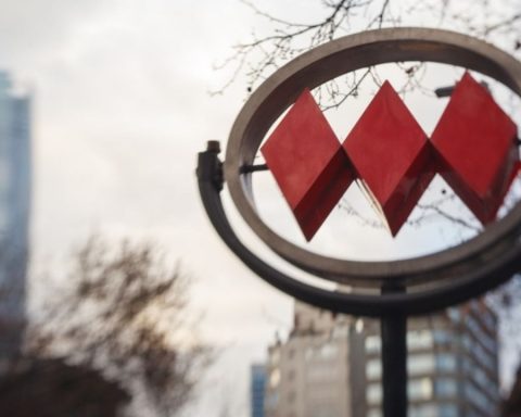 Take a seat before finding out how much a Santiago Metro driver earns