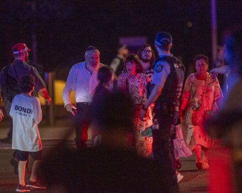 Terrorist attack leaves 12 dead in Australia