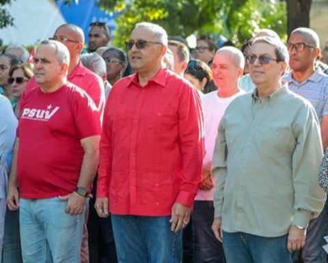The Cuban regime organizes a low-profile event in support of Nicolás Maduro