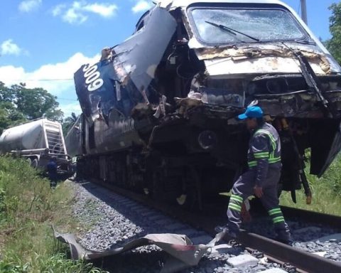 The Interoceanic Train collides with a trailer in Chiapas; no injuries reported