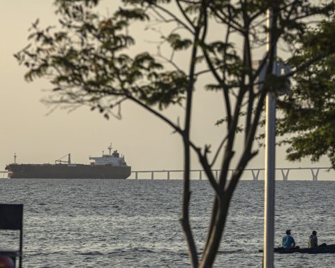The US intercepts and confiscates another sanctioned oil tanker off the coast of Venezuela