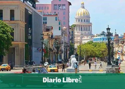 The number of tourists that Cuba will receive in 2025