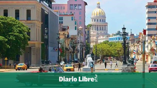 The number of tourists that Cuba will receive in 2025