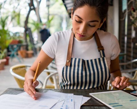 The rising minimum wage puts pressure on SMEs and increases the urgency of credit