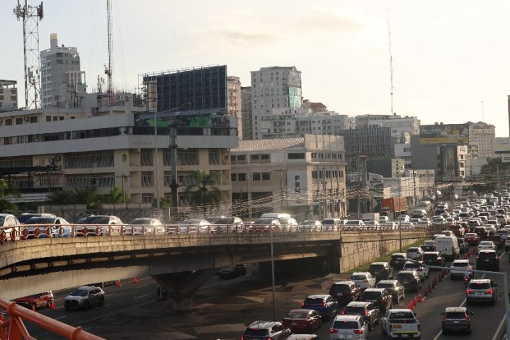 El caos se divisa en cada cuadrante de la ciudad.  Chaimy Soriano