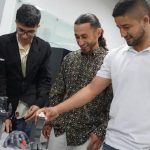 The tragedy of Luis Adolfo, who lost his four limbs in an accident, inspires graduates to create prostheses