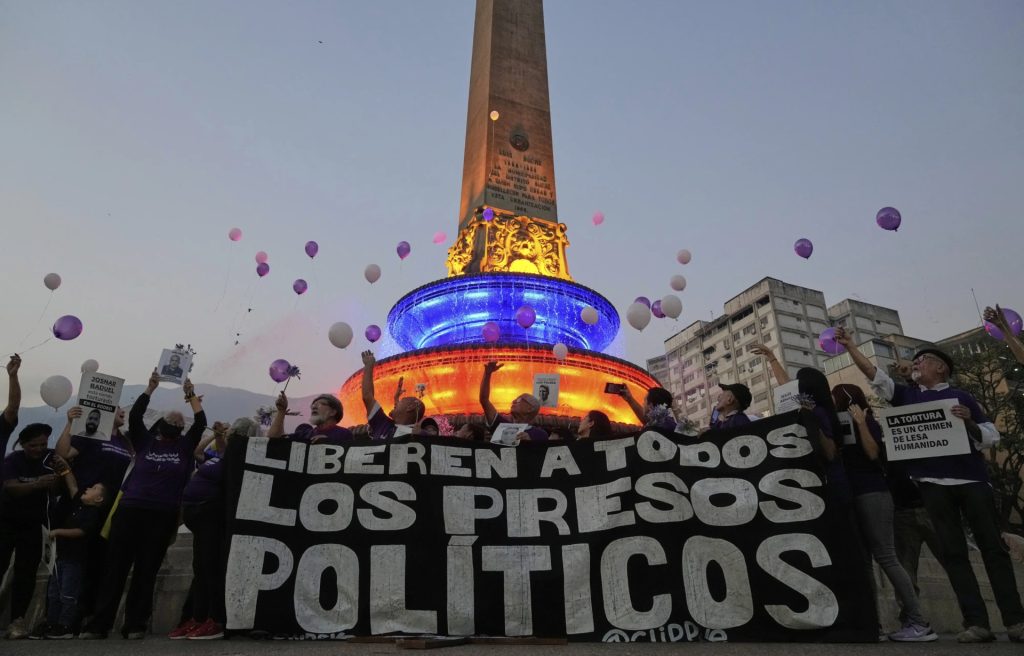 They demand freedom for the teenager Gabriel Rodríguez, who remains detained after releases