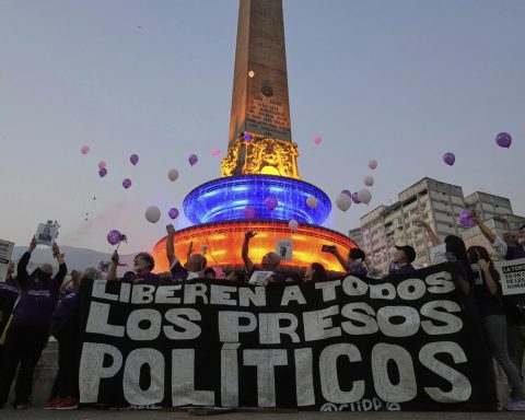 They demand freedom for the teenager Gabriel Rodríguez, who remains detained after releases