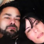 They find a Venezuelan woman and her partner dead in Chile: they investigate possible feminicide and suicide