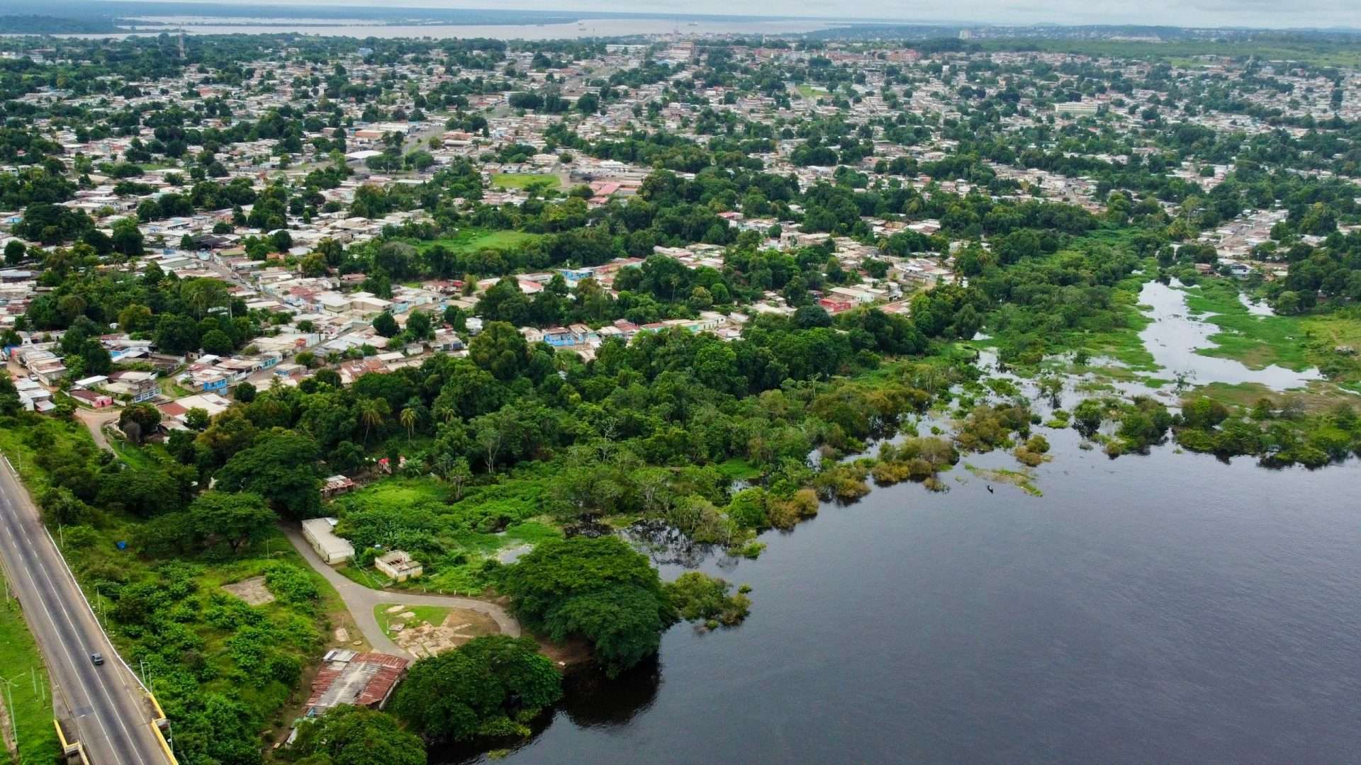 They find the body of a missing fisherman in the Caroní River