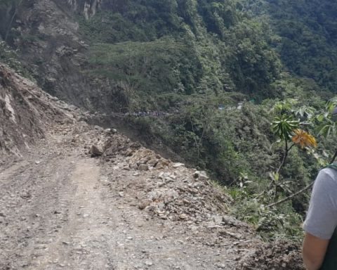They free the Pozuzo-Oxapampa road after earthquakes, but they warn of high risk due to rain