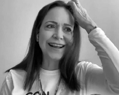 They investigate María Corina Machado's plan linked to criminal gangs and the CIA