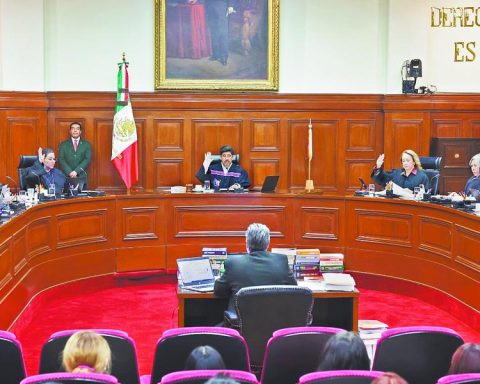 They resolve that indirect protection proceedings are not applicable in blocking bank accounts in clauses of the contract