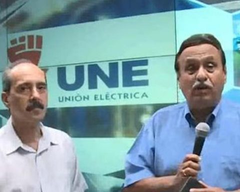 They restore the electrical system in western Cuba, but the blackouts remain