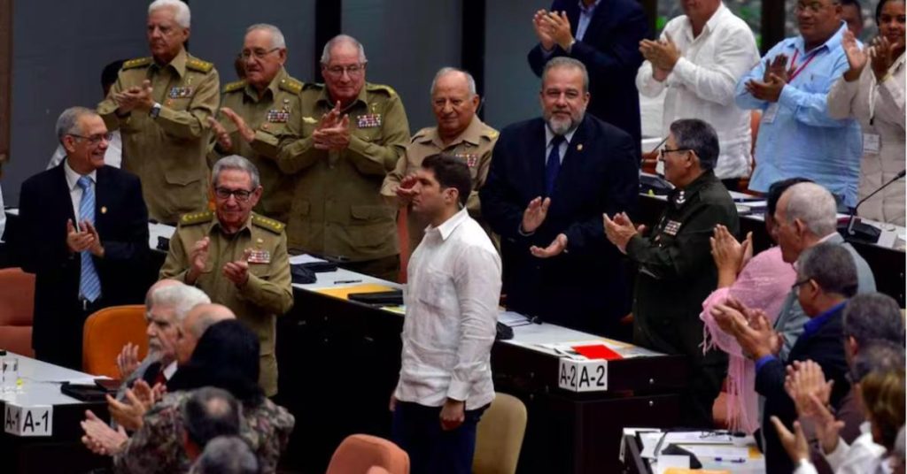 They reveal the multiple trips to Panama on private jets of Raúl Castro's grandson, 'El Cangrejo'