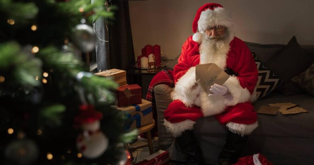 This is Santa Claus's room in Bogotá: Where is it located and what does it include?