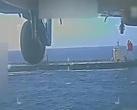 This is the x-ray of the ghost oil fleet in the Caribbean: 40% of the ships that arrive in Venezuela operate irregularly