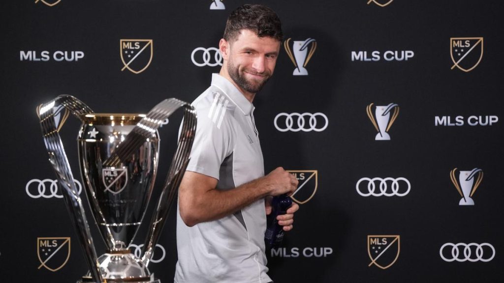 Thomas Müller does his thing in the press conference prior to Inter Miami-Vancouver: "Good phrase, huh?"