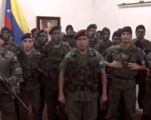 Those accused of attacking Fort Paramacay in 2017 are sentenced to 30 years in prison