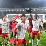 Three injured in a bus crash with Estudiantes fans on the way to the Clausura final