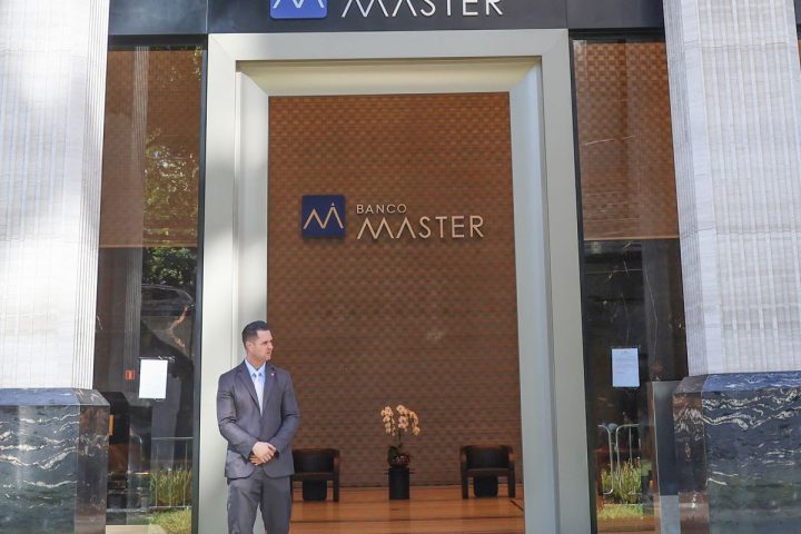 Toffoli sets up a confrontation with those investigated in the Banco Master case