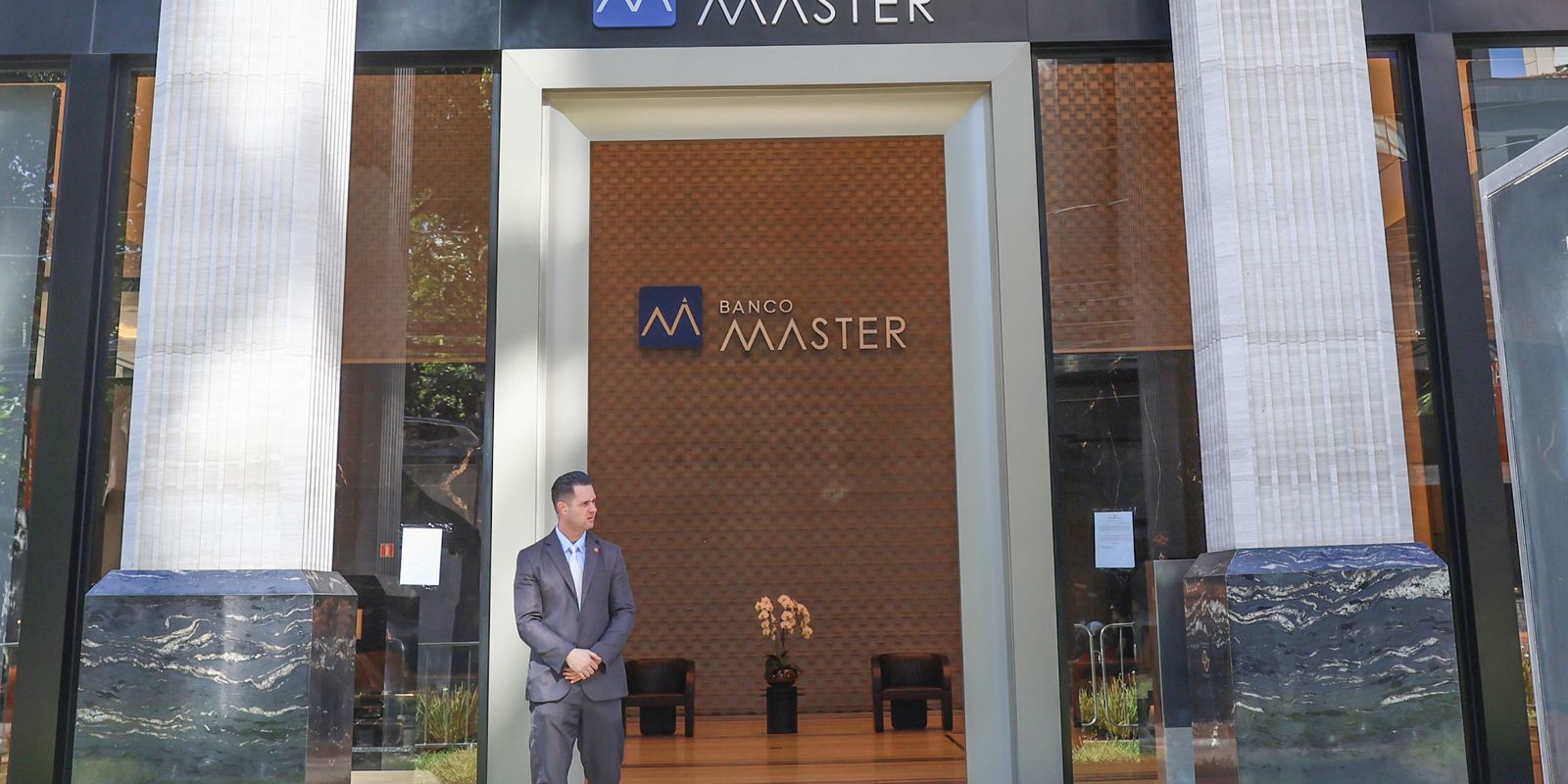 Toffoli sets up a confrontation with those investigated in the Banco Master case