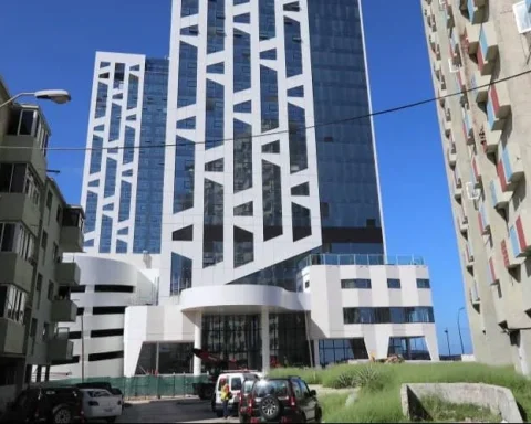 Ni la pandemia de COVID-19 detuvo la construcción de hoteles en Cuba. En la foto, el hotel Grand Aston, en La Habana