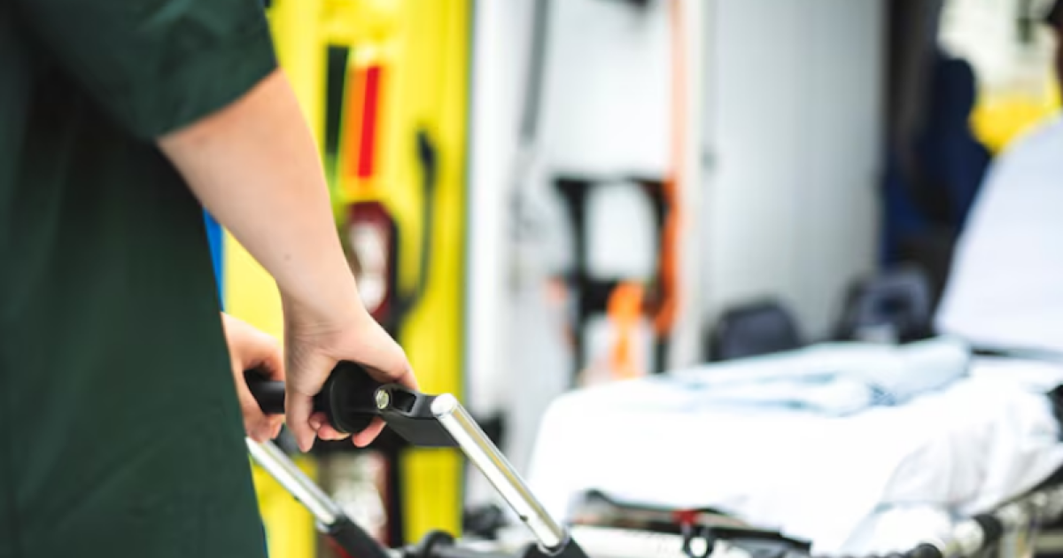 Tragedy in Santa Elena: bus with 25 passengers plunged into an abyss