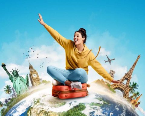 Traveling in 2026 without VISA: countries that do not ask Colombians for this requirement and required documents