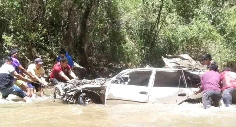 Truck gets lost, turns upside down until it reaches the river and driver drowns in Huánuco