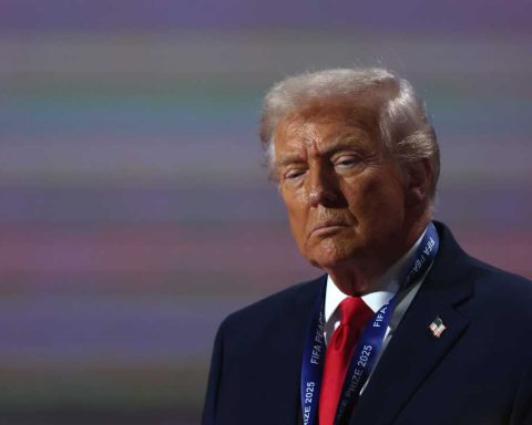 Trump no descarta una guerra con Venezuela y Maduro repudia a «ambiciosos imperialistas»