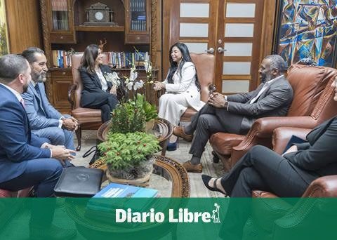 US Ambassador visits the Attorney General of the Republic