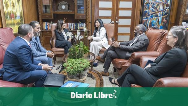 US Ambassador visits the Attorney General of the Republic