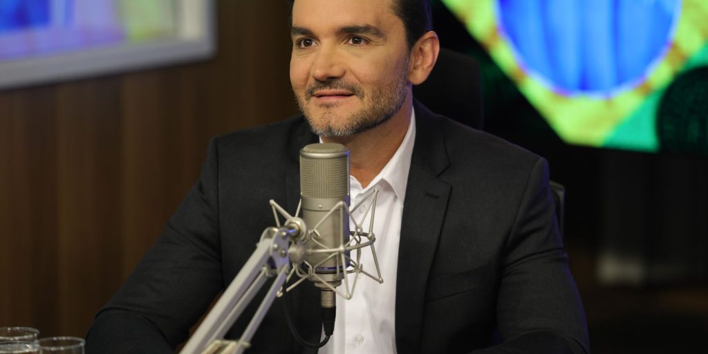 União Brasil decides to expel minister Celso Sabino from the party