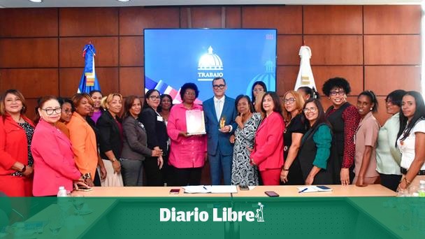 Unions recognize Eddy Olivares for promoting labor rights