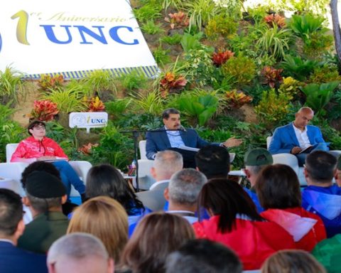 Venezuela cuenta con dos bloques de fuerza con 850 mil semilleros y 67 mil científicos