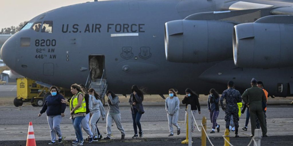 Venezuela reauthorizes Trump's migrant deportation flights