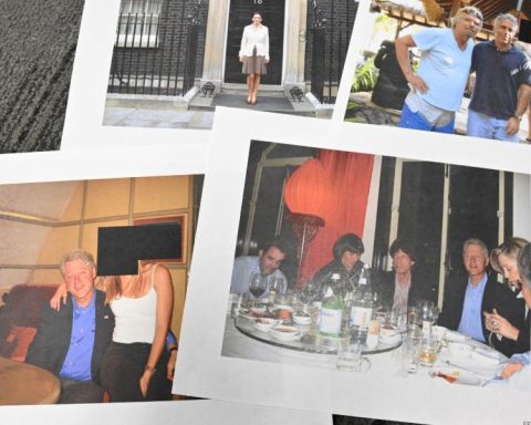 Victims and congressmen criticize censorship of documents published in the Epstein case