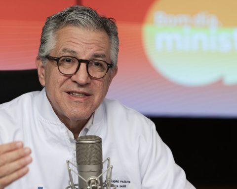 “We are winning this battle”, says Padilha about vaccination