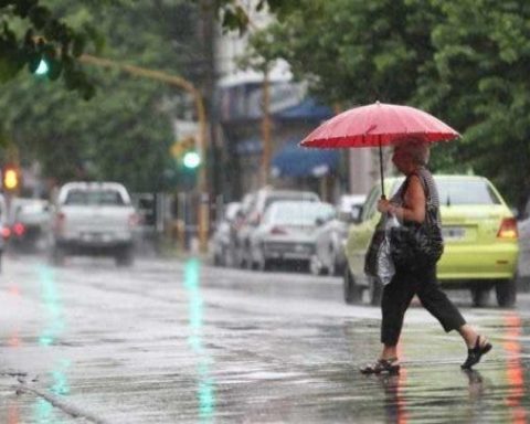 Débil sistema frontal mantendrá lluvias aisladas y clima fresco este sábado