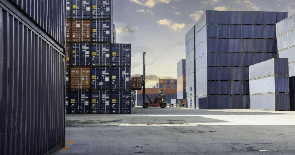 What are tariffs and why do countries like Mexico apply them?